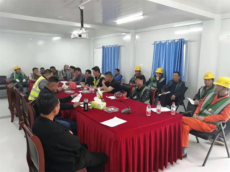 1618454794540863.jpg 雄安梁场质量技术交底会2.jpg