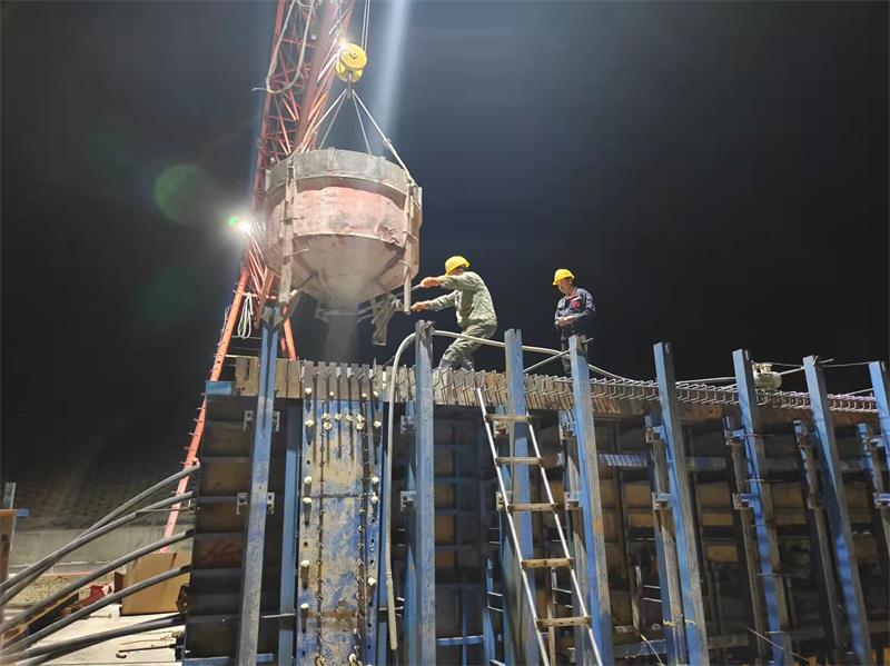 1646273232495904.jpg 宁攀c匝道3-3T梁砼浇筑.jpg