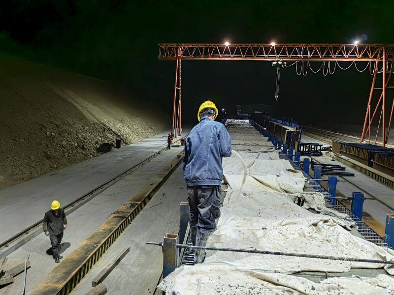 1646273614804733.jpg 浇筑完毕.jpg